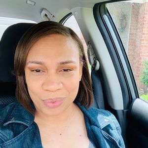 Meet your Posher, Candice